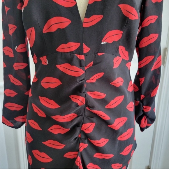 RIXO RTR Black Dress with Red Lip Print - Picture 8 of 8